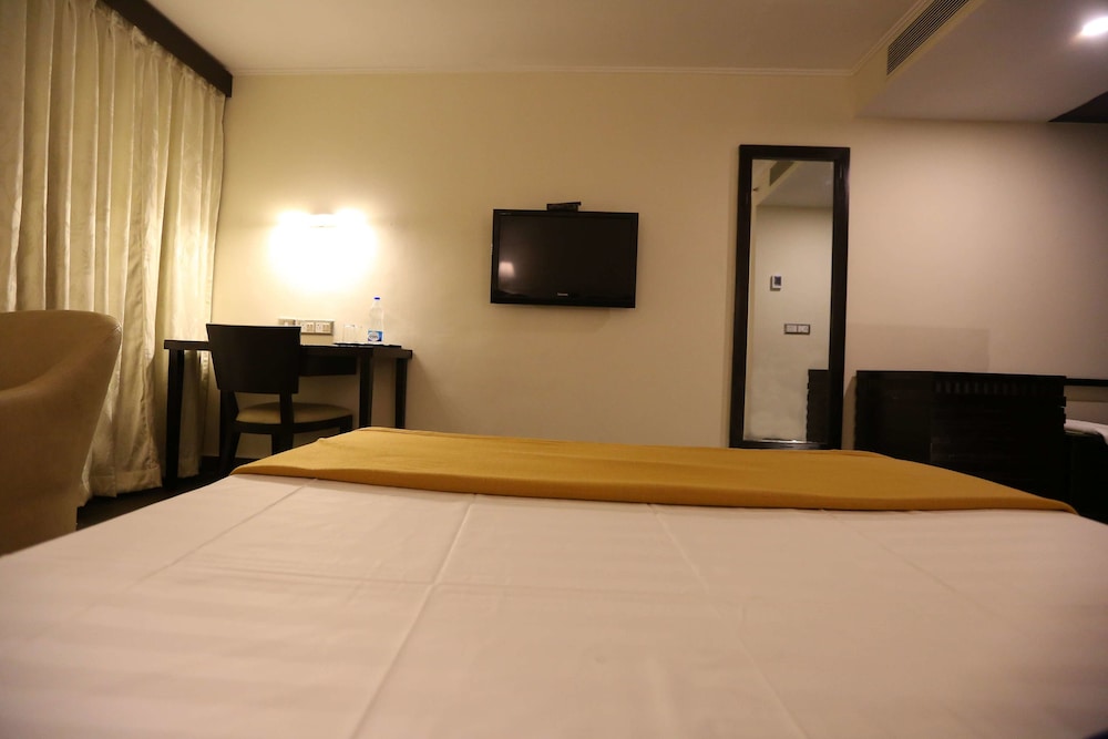 Hotel La Castle — Chennai — photo 2