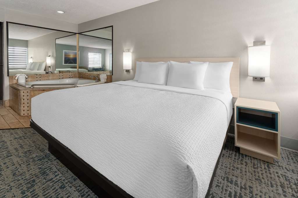 Baymont by Wyndham LaGrange - photo 28