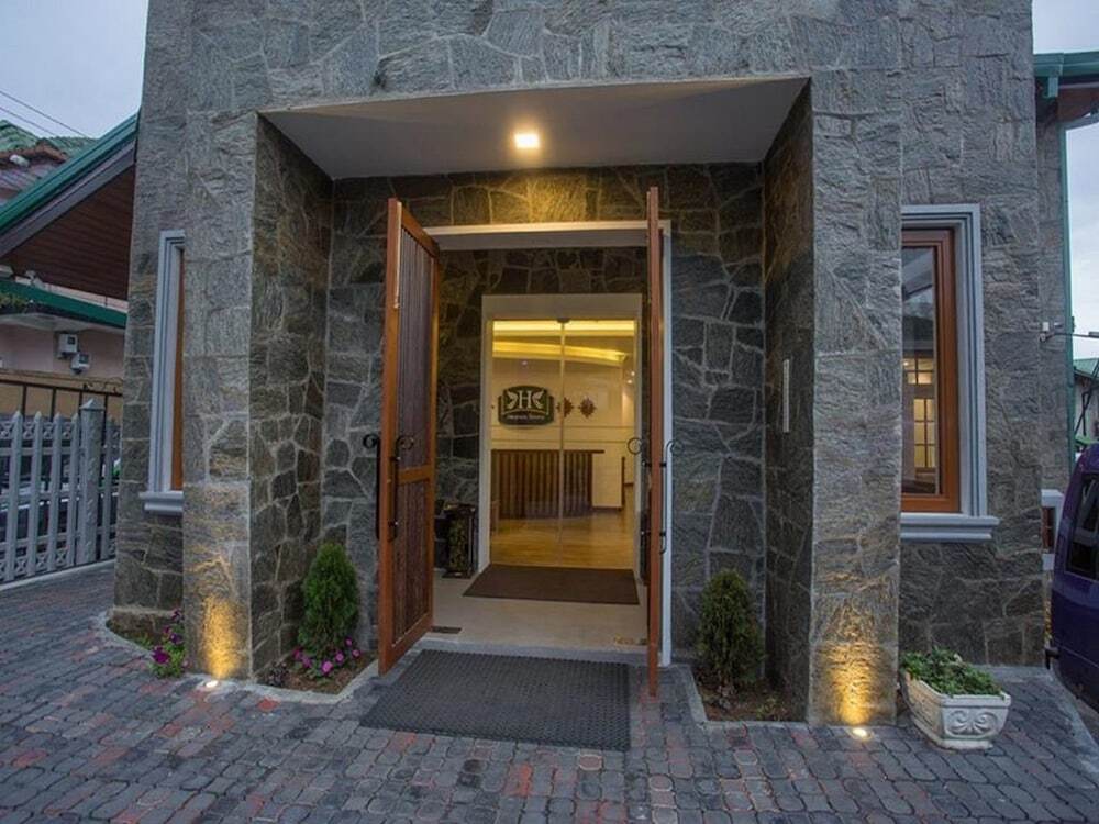 Jojos Gregory Villa — 4-Star Luxury Hotel in Nuwara Eliya, Sri Lanka