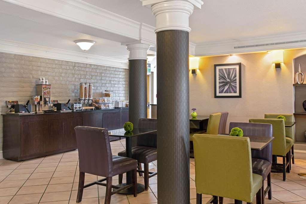 La Quinta Inn by Wyndham Denver Golden - photo 34