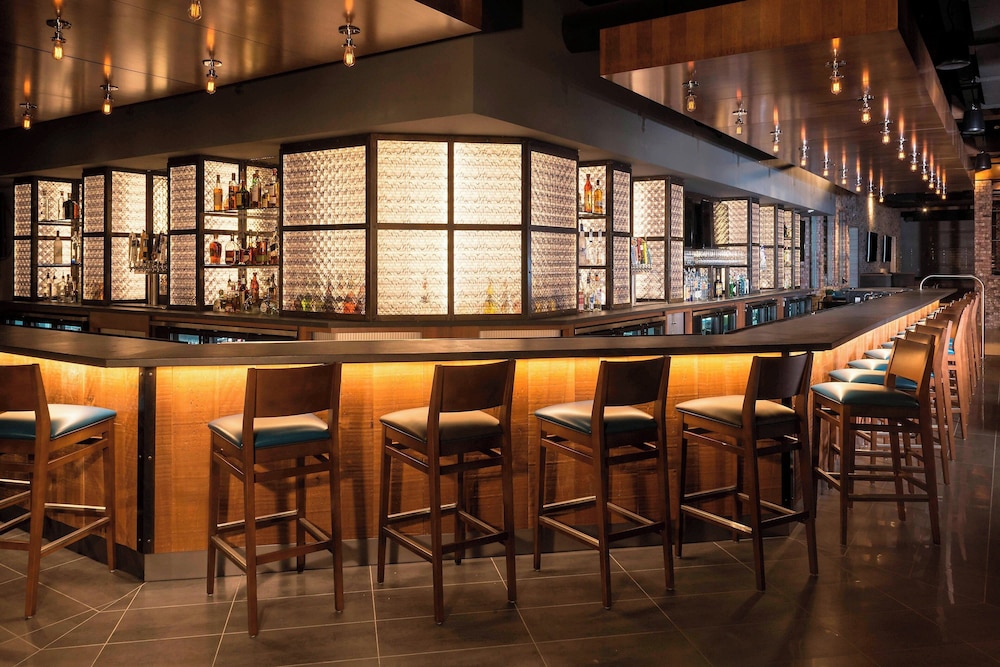 Sheraton Mesa Hotel at Wrigleyville West - photo 15