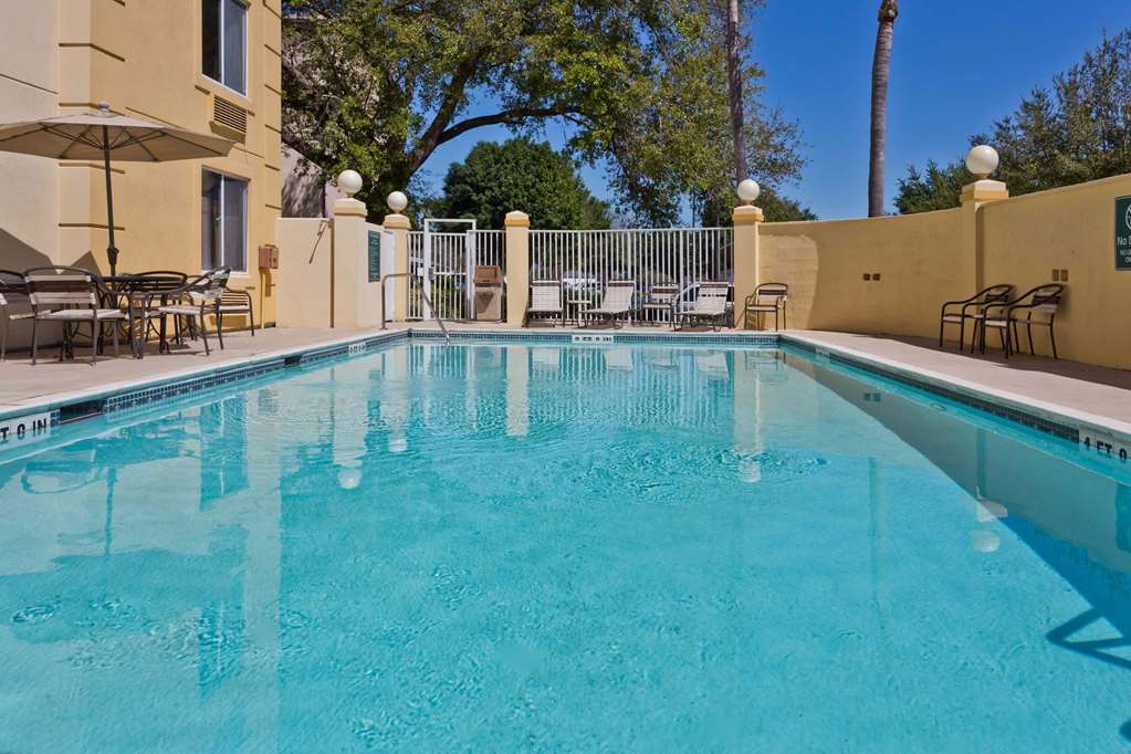 La Quinta Inn & Suites by Wyndham Lakeland East - photo 9