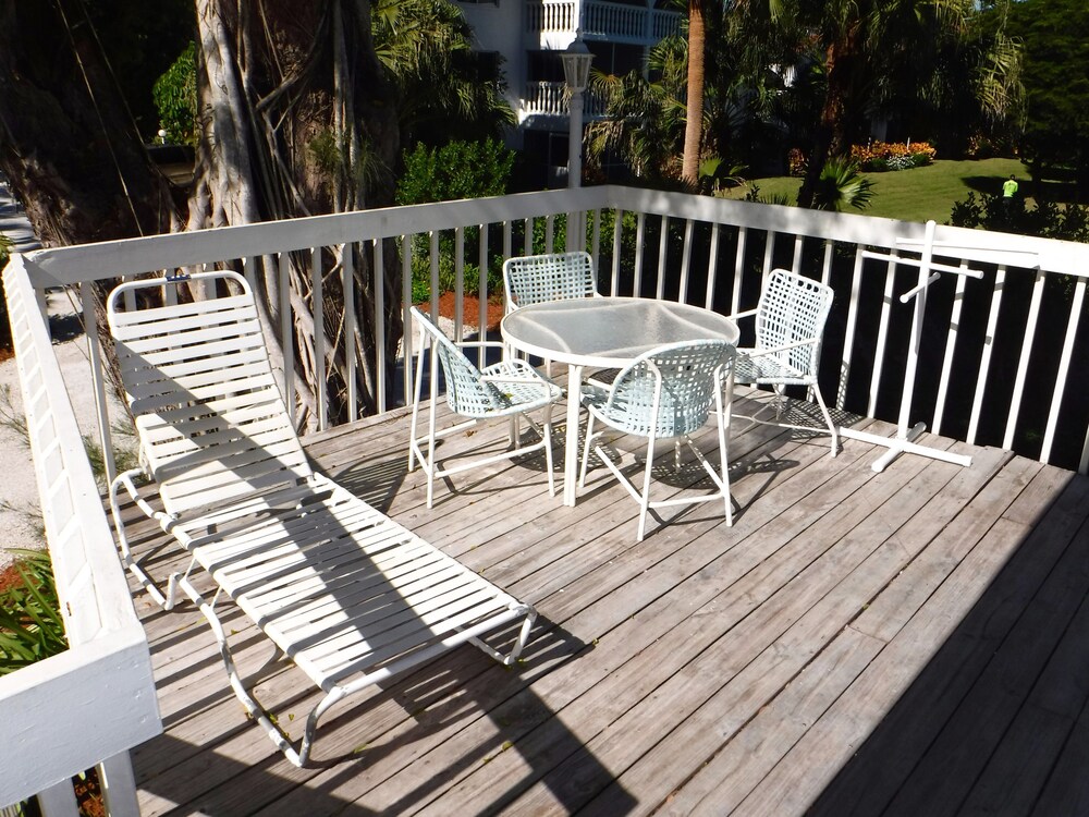 Waterside Inn on the Beach - photo 19