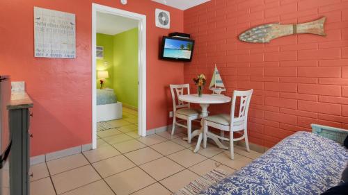 Beach House Hotel - photo 43