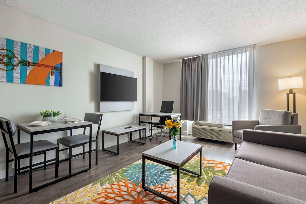 MainStay Suites MSP Airport Mall of America - photo 15