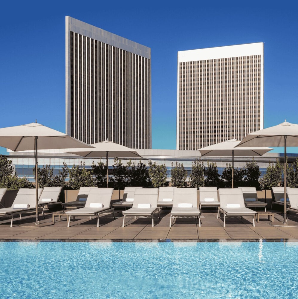 Fairmont Century Plaza Gold Experience - photo 27