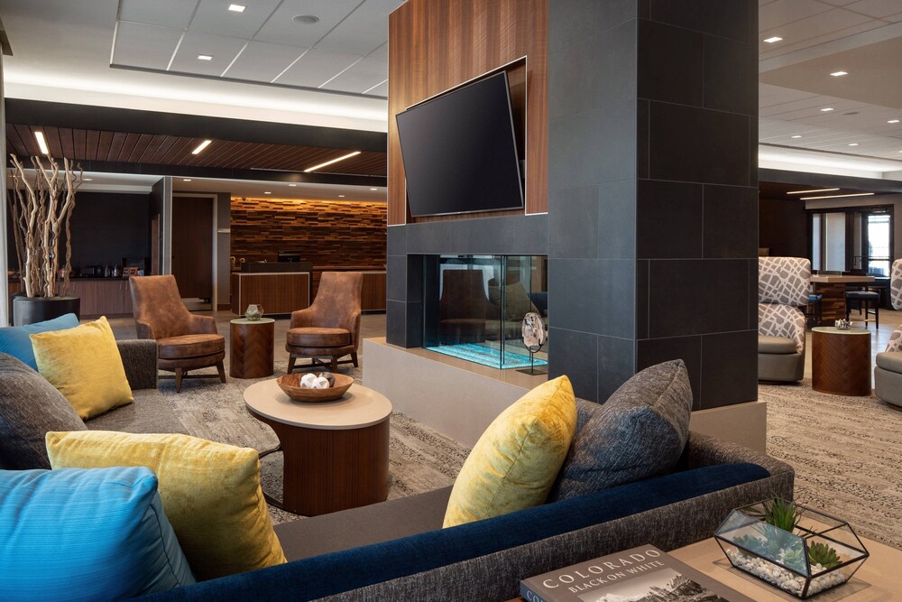 Courtyard by Marriott Loveland Fort Collins - photo 32