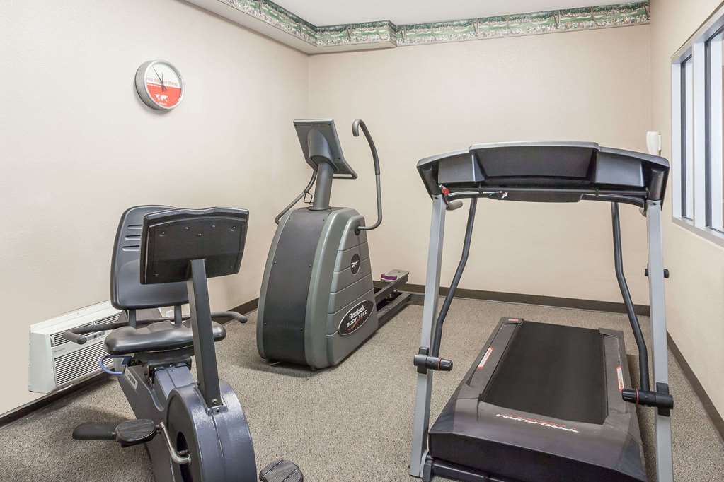 Ramada by Wyndham Sellersburg Louisville North - photo 15