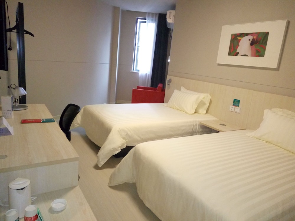 Jinjiang Inn - carbon neutral hotel in Chongqing