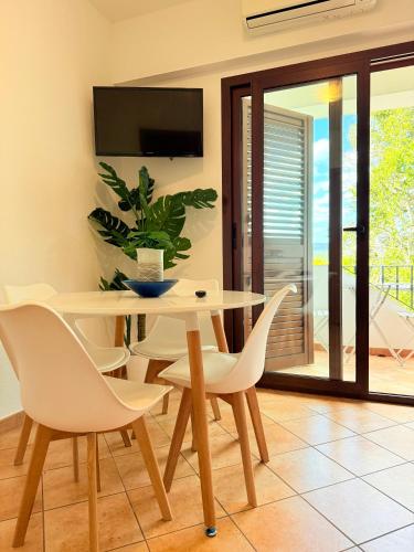 Marinaway Appartamenti a 2 chilometri dal mare — 4-Star Luxury Hotel in Orosei, Italy