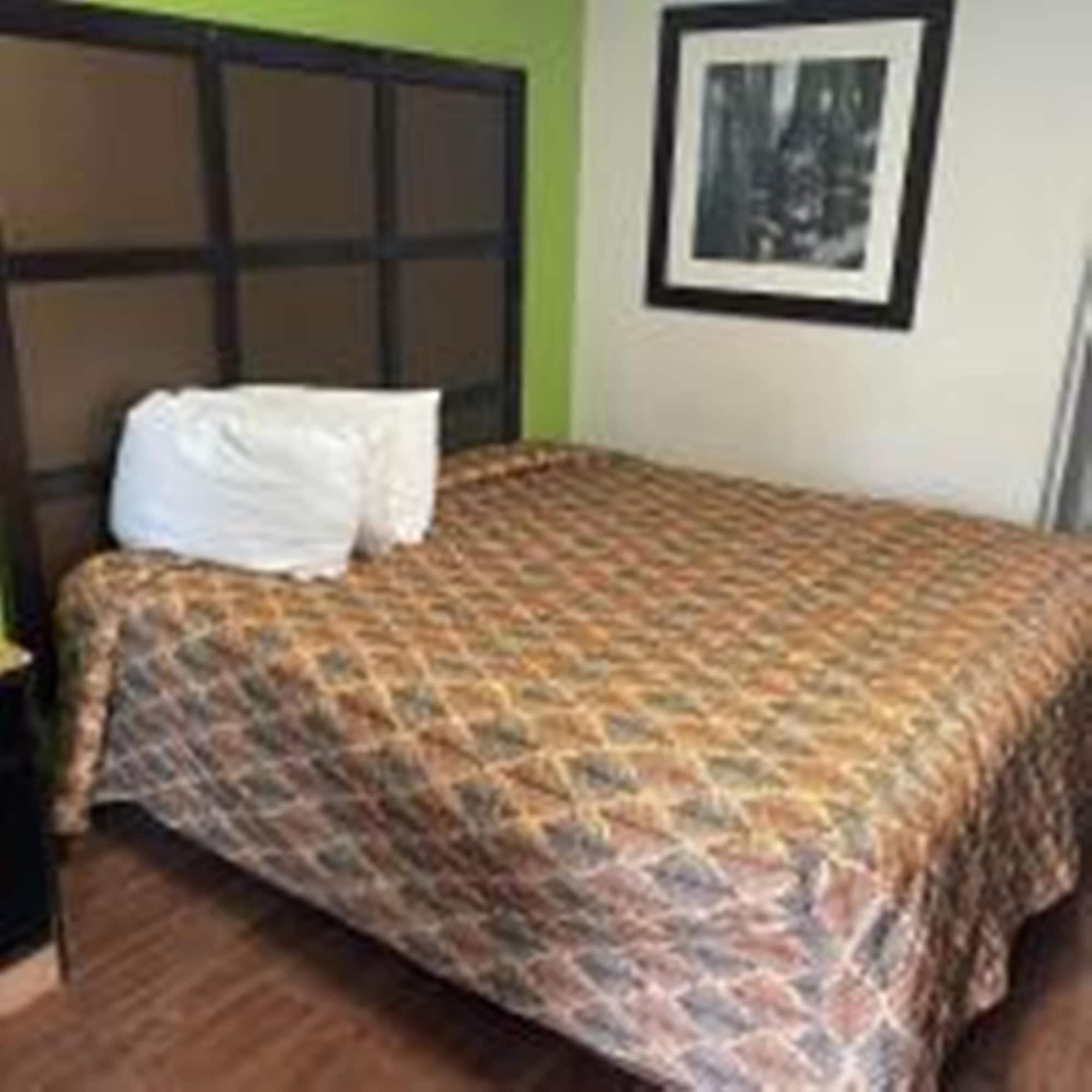 Sunrise Extended Stay Hotel - photo 2