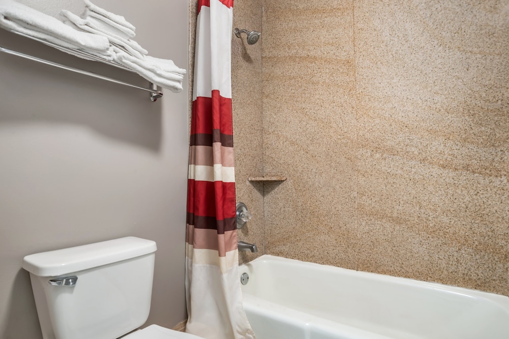 Red Roof Inn Montgomery Midtown - photo 15