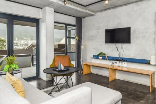 Modern Family spot in the heart of Bo Kaap