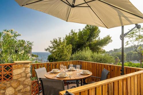 Cozy Ocean View Cala Crancs Flat - carbon neutral hotel in Salou