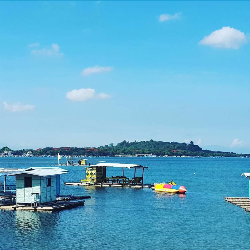 The Pelicans Castaway in Lian, Philippines