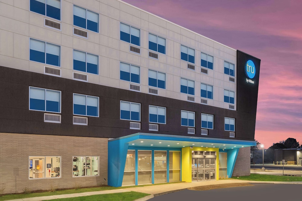 Tru by Hilton Janesville - photo 33