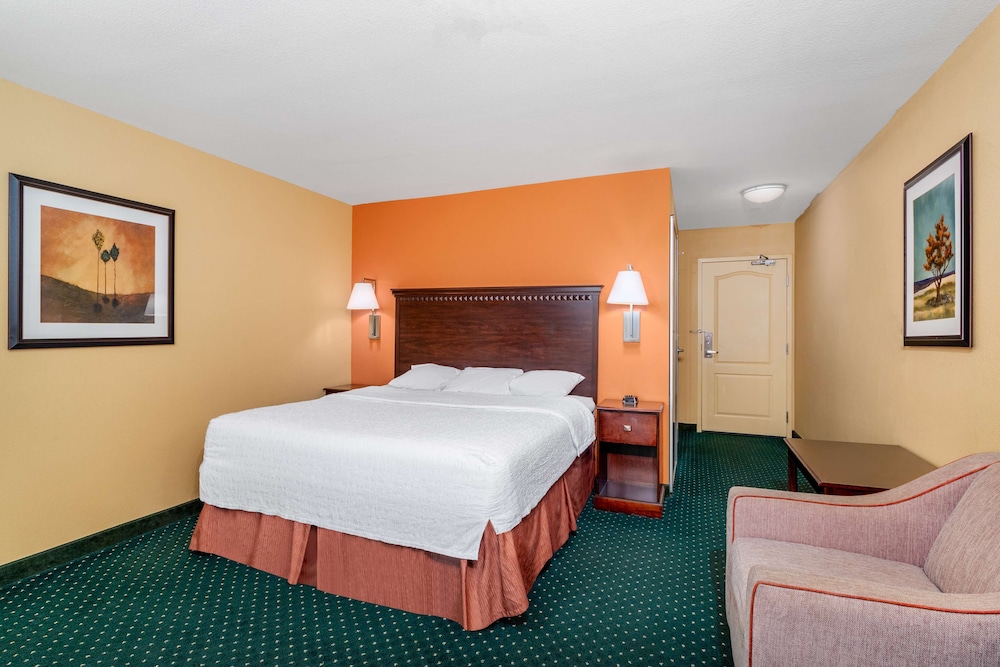 Hampton Inn & Suites Sacramento Elk Grove Laguna I 5 - photo 5