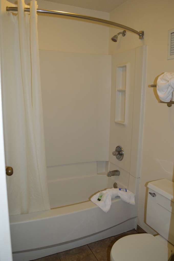 Bluegrass Extended Stay Hotel - photo 12