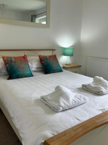 Sunrise Cottage with on site swimming and sauna
