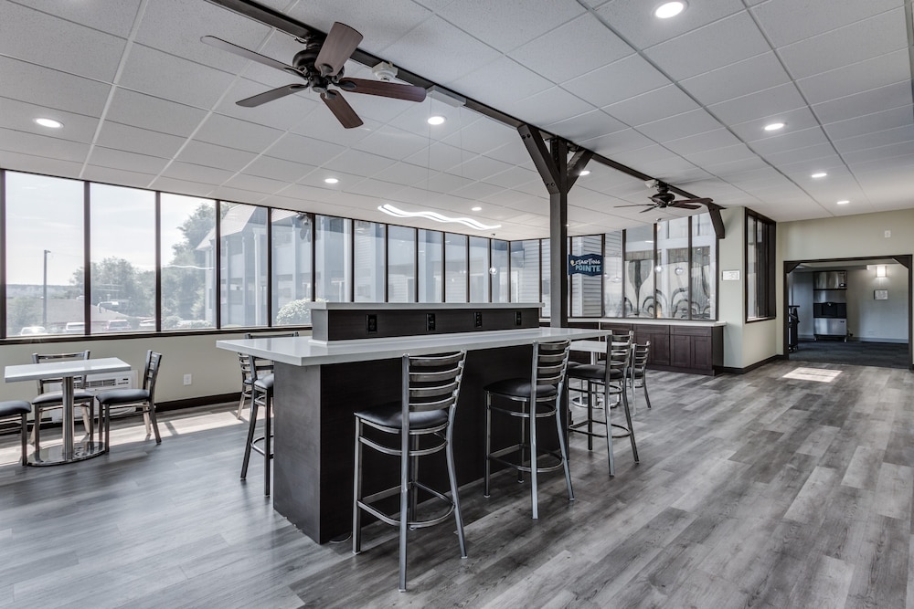 Days Inn & Suites by Wyndham Spokane - photo 26