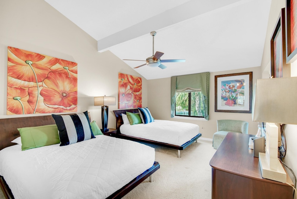Shoreline Towers Townhouse 4 1 - photo 5