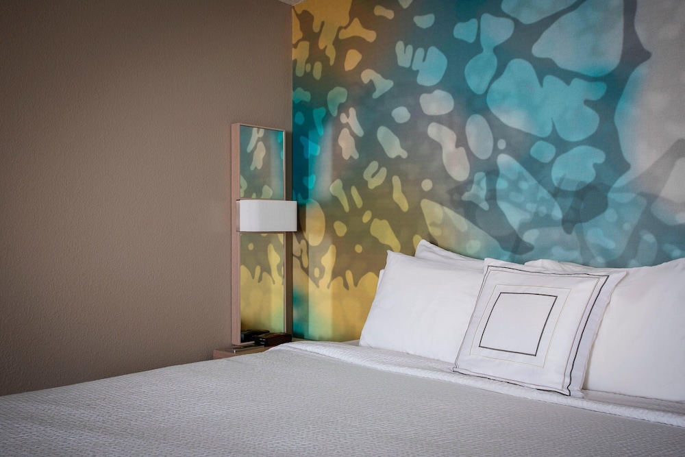 Courtyard by Marriott New Orleans Warehouse Arts District - photo 10