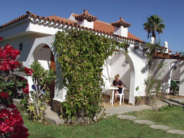 Bungalows Kiwi in Maspalomas, Spain