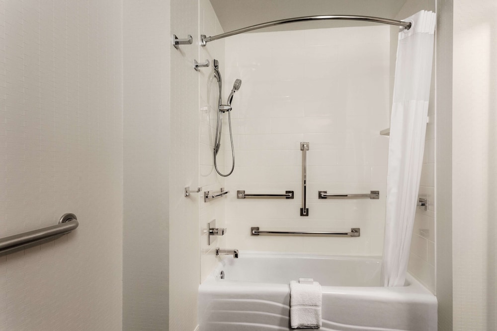Hampton Inn by Hilton Fort Smith - photo 31
