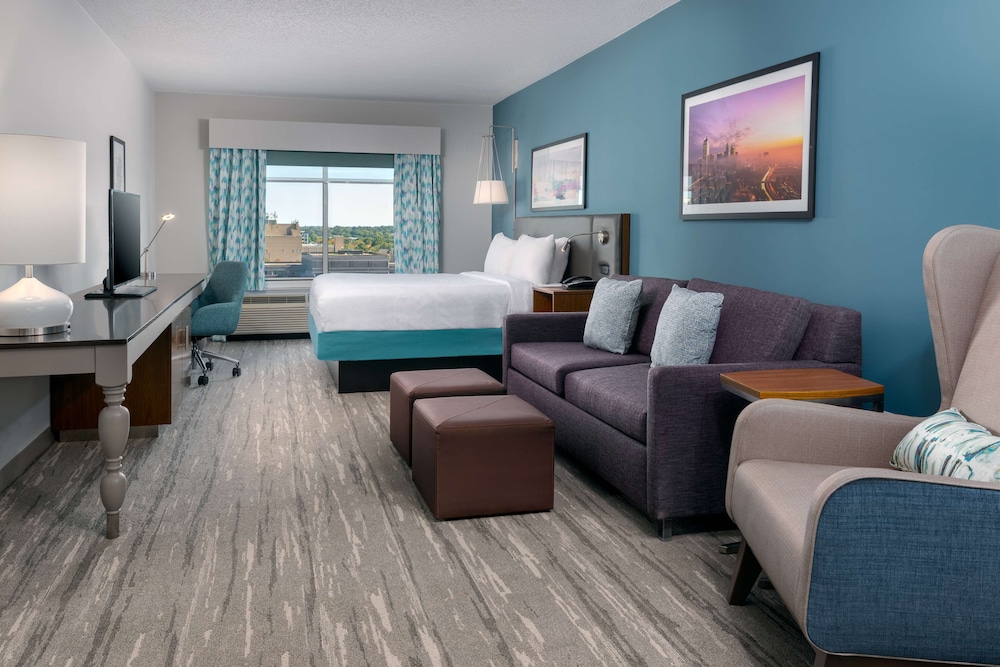 Hilton Garden Inn Charlotte Uptown - photo 18
