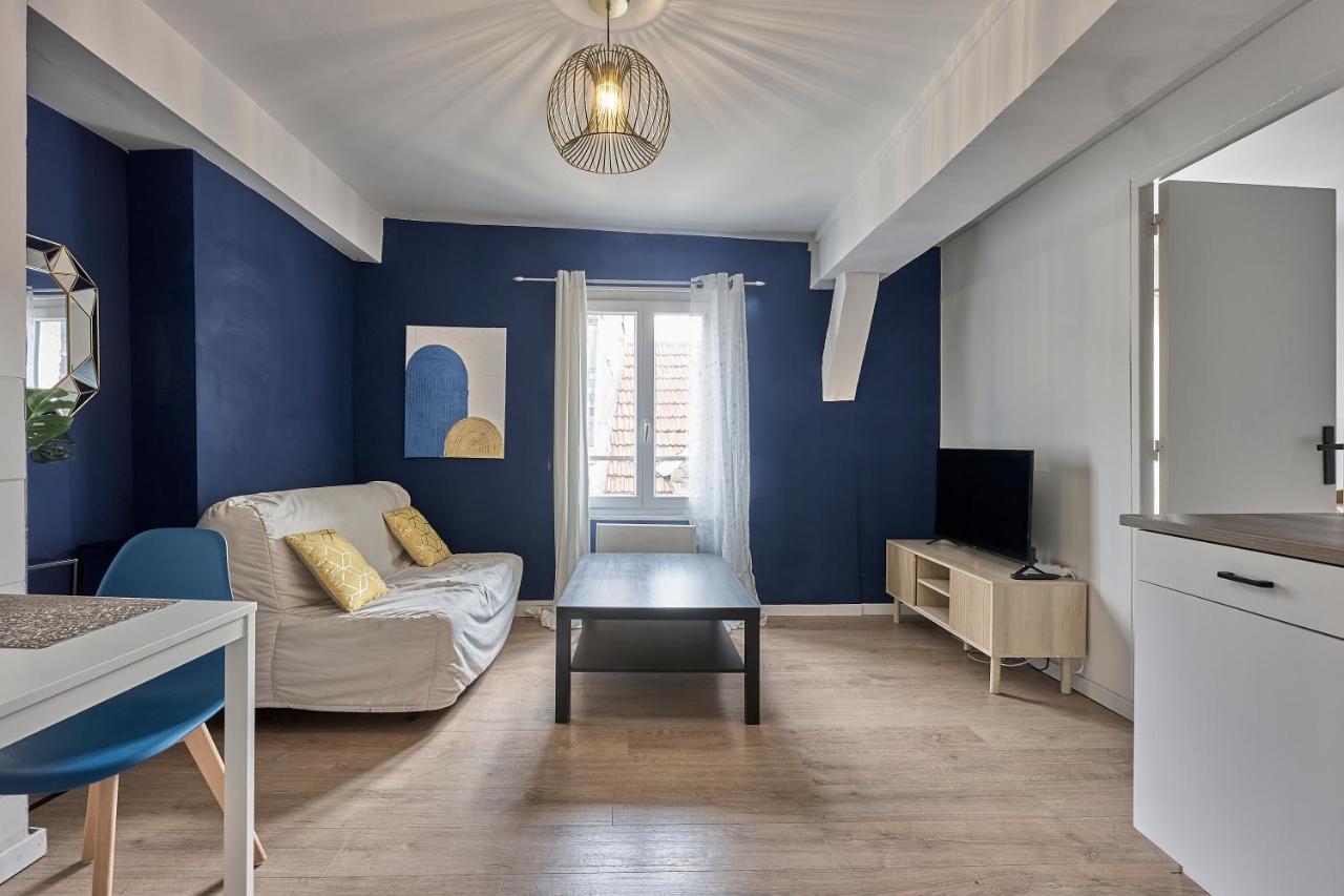 Chateau Rubis T2 Hypercentre Historique Au Pied du Chateau — hotel in Chateau-Thierry