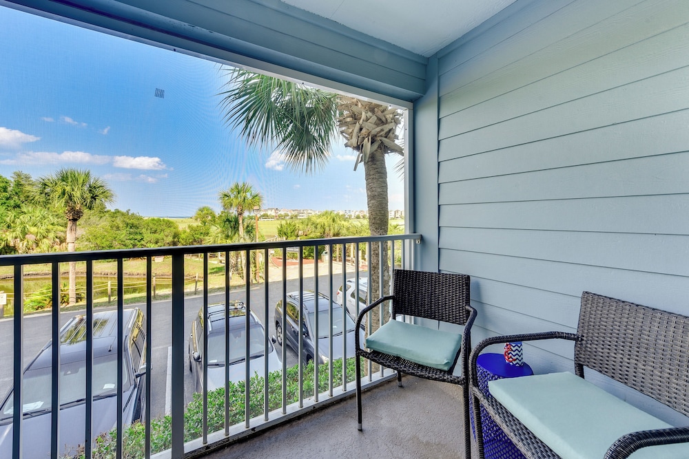 Walk to Beach Hilton Head Resort Condo with Pools - photo 10