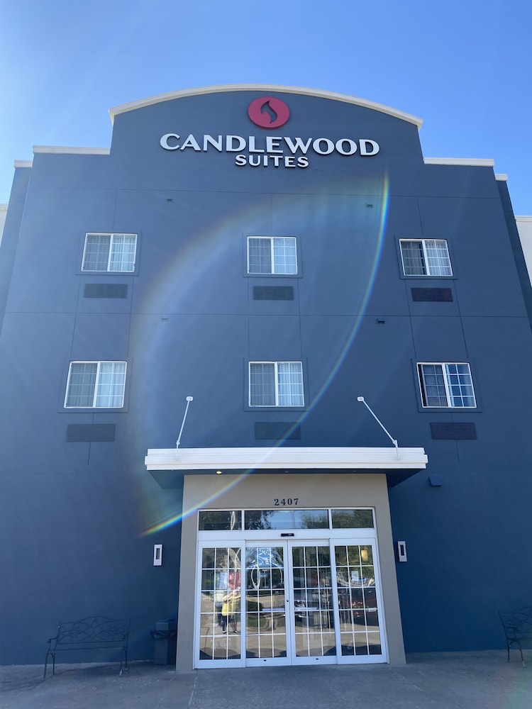 Candlewood Suites Mount Pleasant by IHG - photo 64
