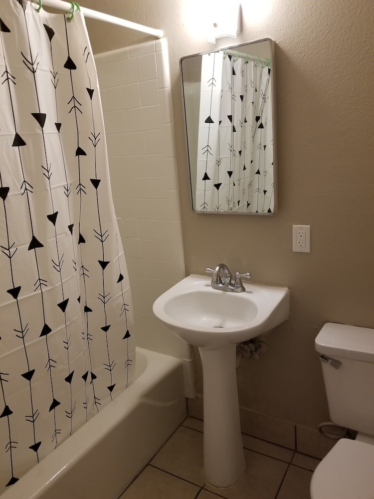 Motel 8 Las Vegas - photo 15