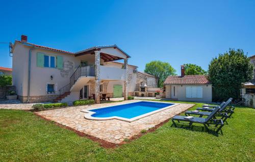 Holiday Home Vodnjan With A Fireplace 203 — 4-Star Luxury Hotel in Vodnjan, Croatia