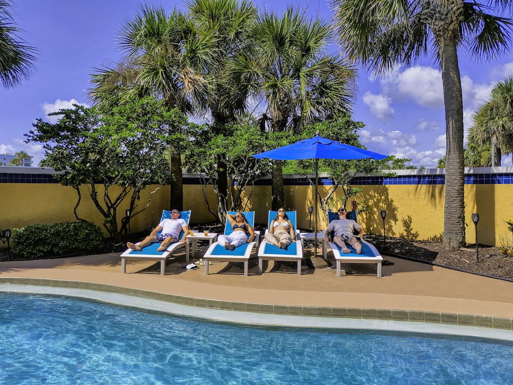 Hampton Inn Jacksonville Beach Oceanfront - photo 36
