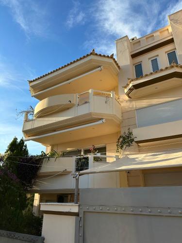 Villa in Voula 5 mins from the Beach — 4-Star Luxury Hotel in Athens, Greece