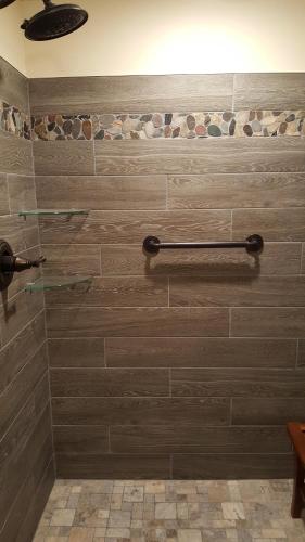 Bear Cove Inn - photo 15