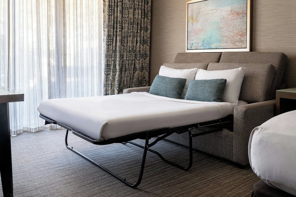 Coronado Island Marriott Resort & Spa - photo 11