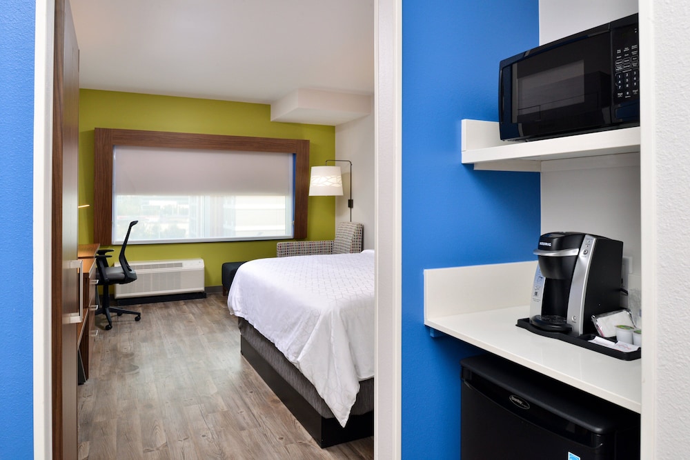 Holiday Inn Express Orlando South Park by IHG - photo 10