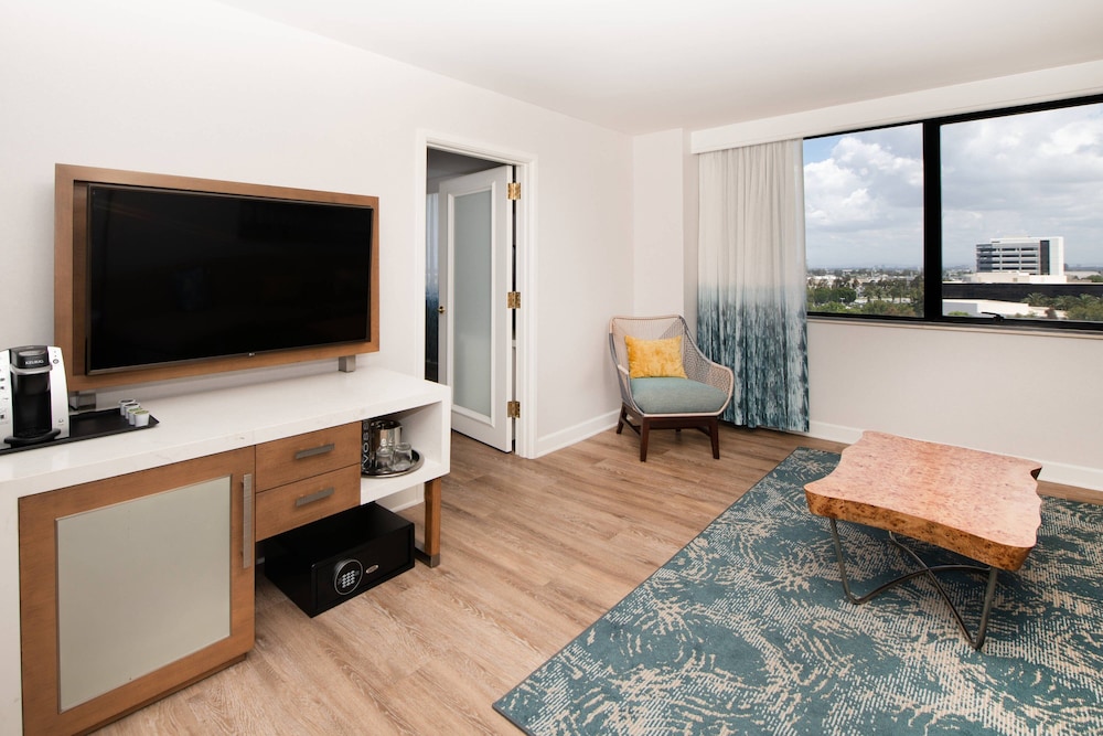 Renaissance Newport Beach Hotel - photo 46