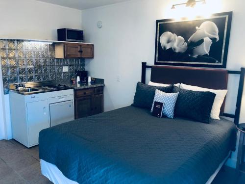 Pine View Motel - photo 9