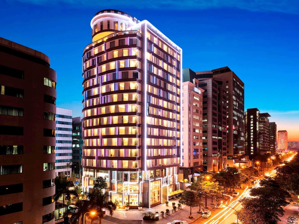 Novotel Suites Hanoi - carbon neutral hotel in Hanoi