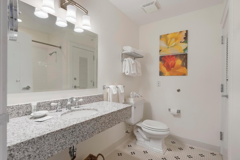 Village Suites Bay Harbor - photo 50