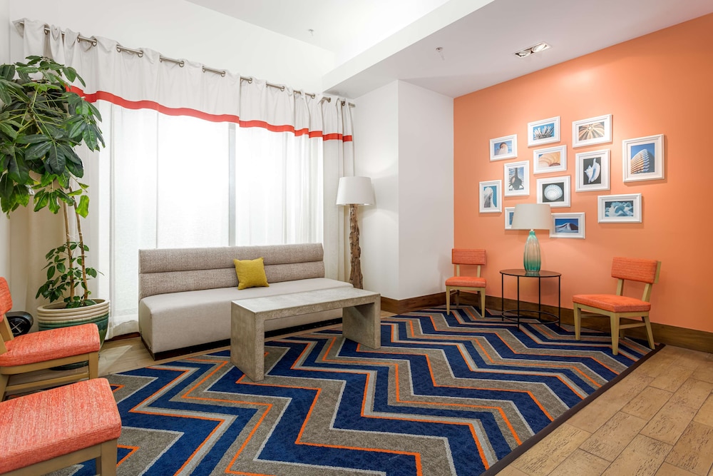 Hampton Inn & Suites Orange Beach Gulf Front - photo 5