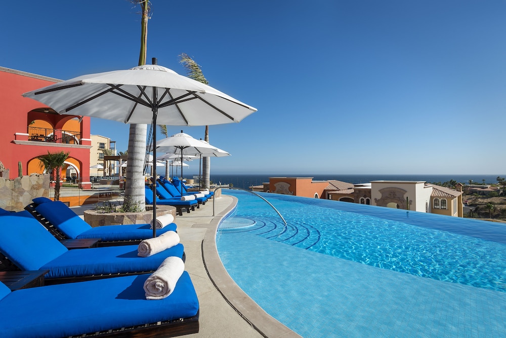 Infinity pool
