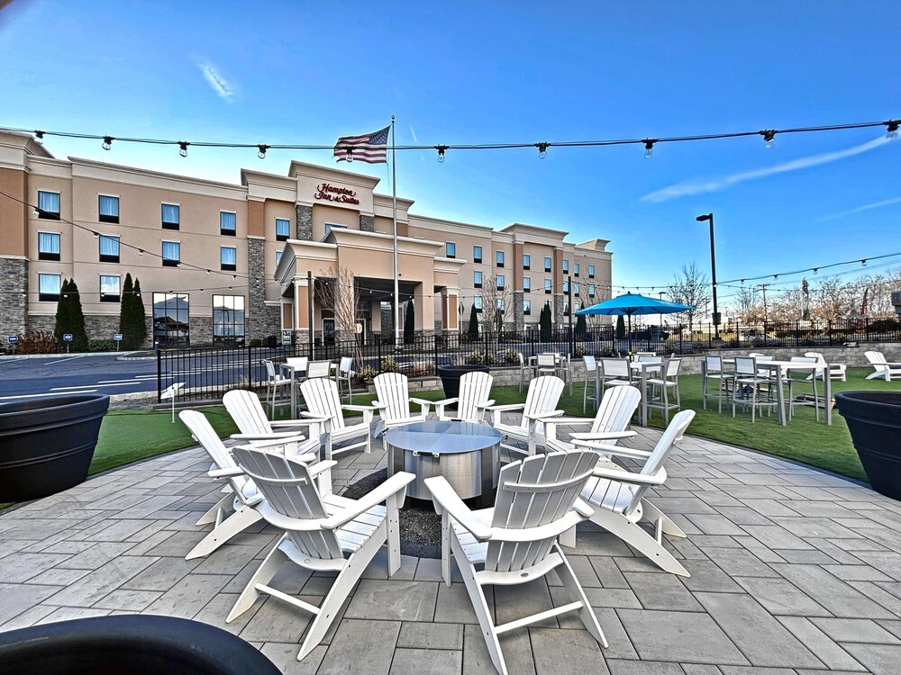 Hampton Inn & Suites Robbinsville - photo 49