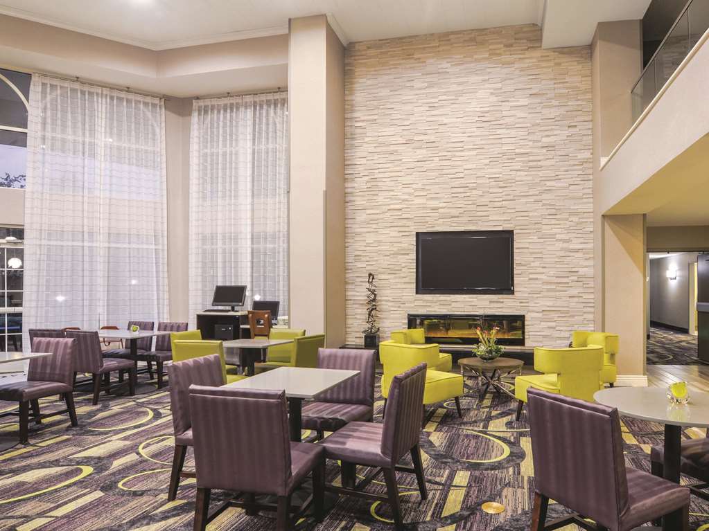 La Quinta Inn & Suites by Wyndham Denver Airport DIA - photo 52