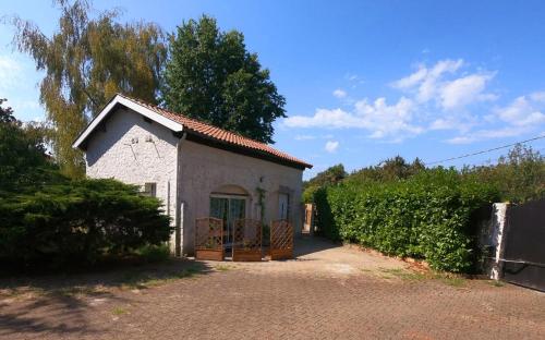 Maisonnette Aux Portes du Medoc — hotel in Blanquefort
