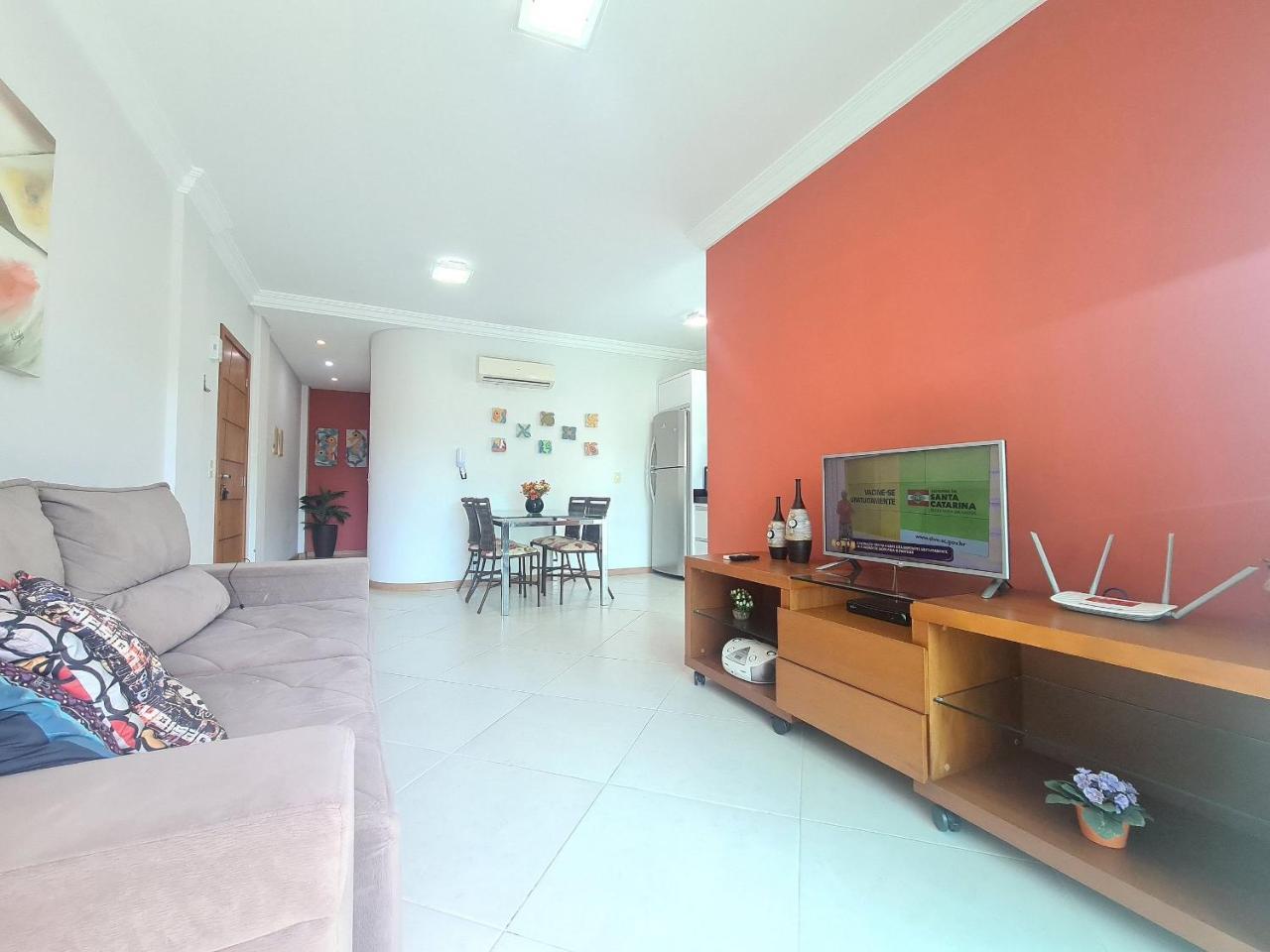 Apartamento 2 quartos a poucos metros da Praia