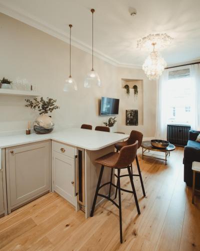Ch1 Boutique Stays — 5-Star Luxury Hotel in Chester, United Kingdom
